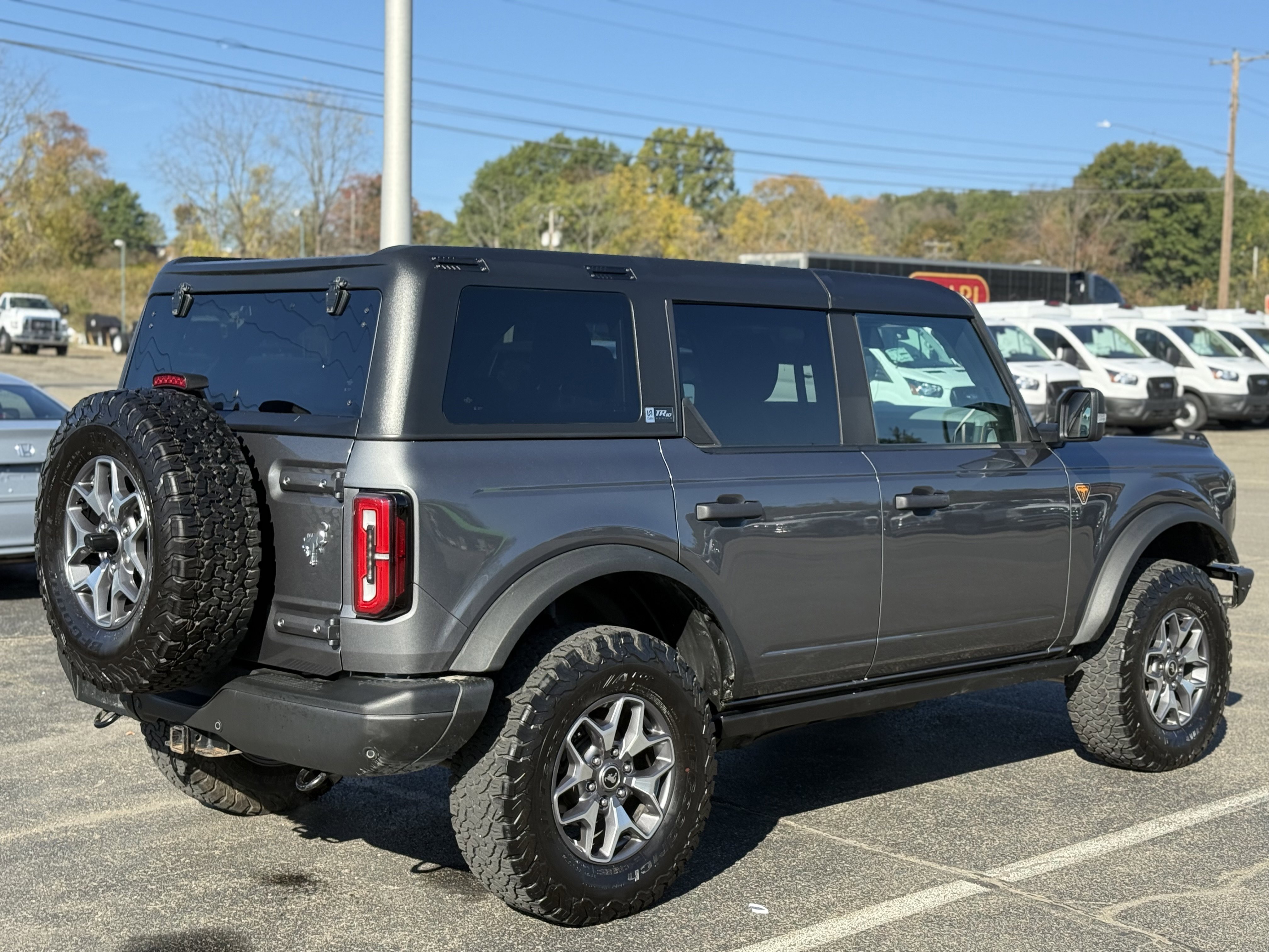 Certified 2022 Ford Bronco Badlands image 2