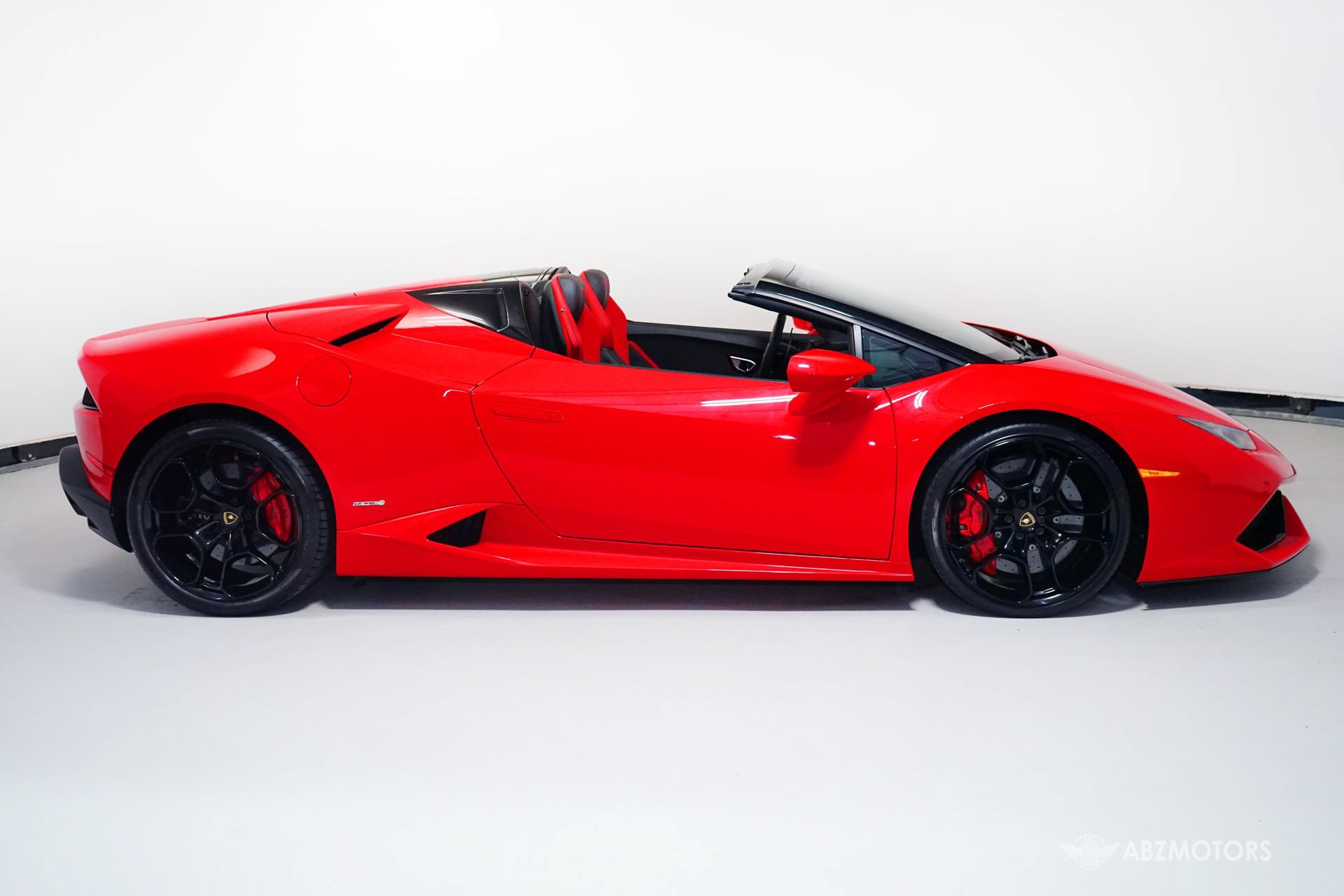 Used 2017 Lamborghini Huracan LP 610-4 AWD/4WD image 4