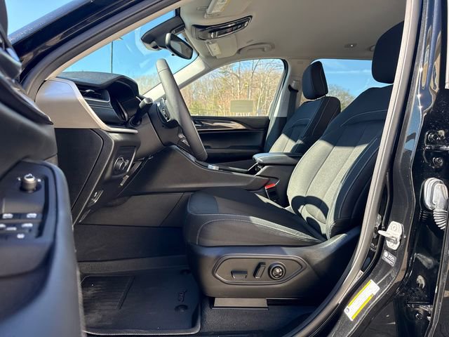 Used 2023 Jeep Grand Cherokee L Laredo w/ Luxury Tech Group I AWD/4WD image 37