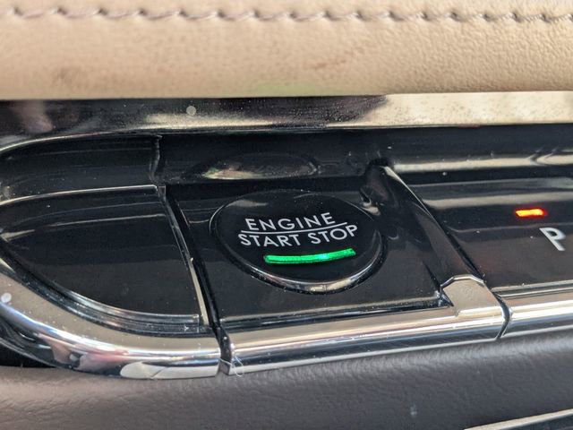 Used 2022 Lincoln Nautilus FWD w/ Premium Package image 24