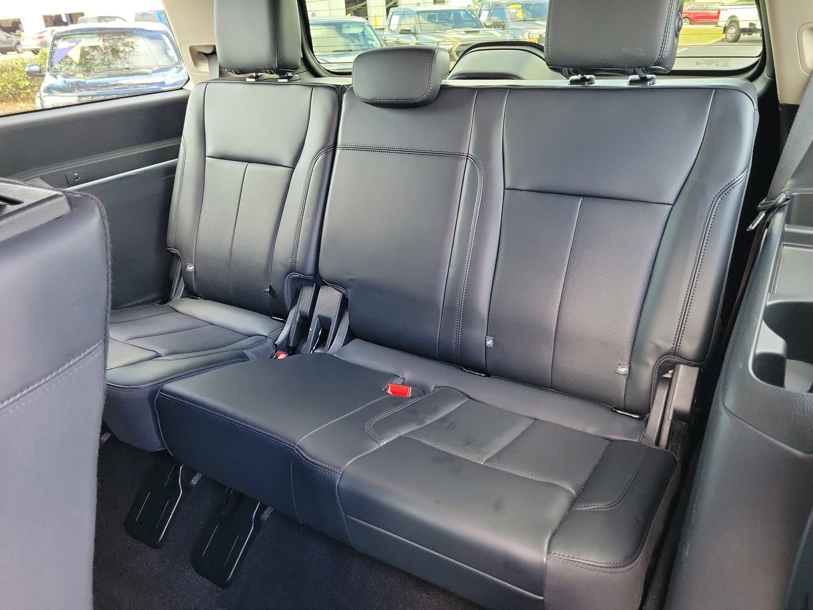 Certified 2023 Ford Expedition XLT RWD image 11