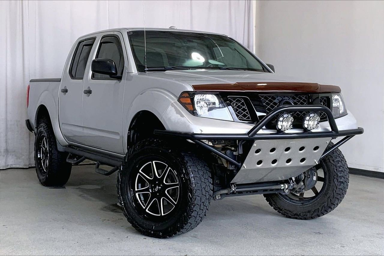 Used 2013 Nissan Frontier SV AWD/4WD image 34