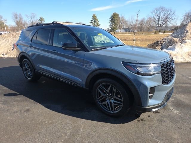 Used 2025 Ford Explorer ST
