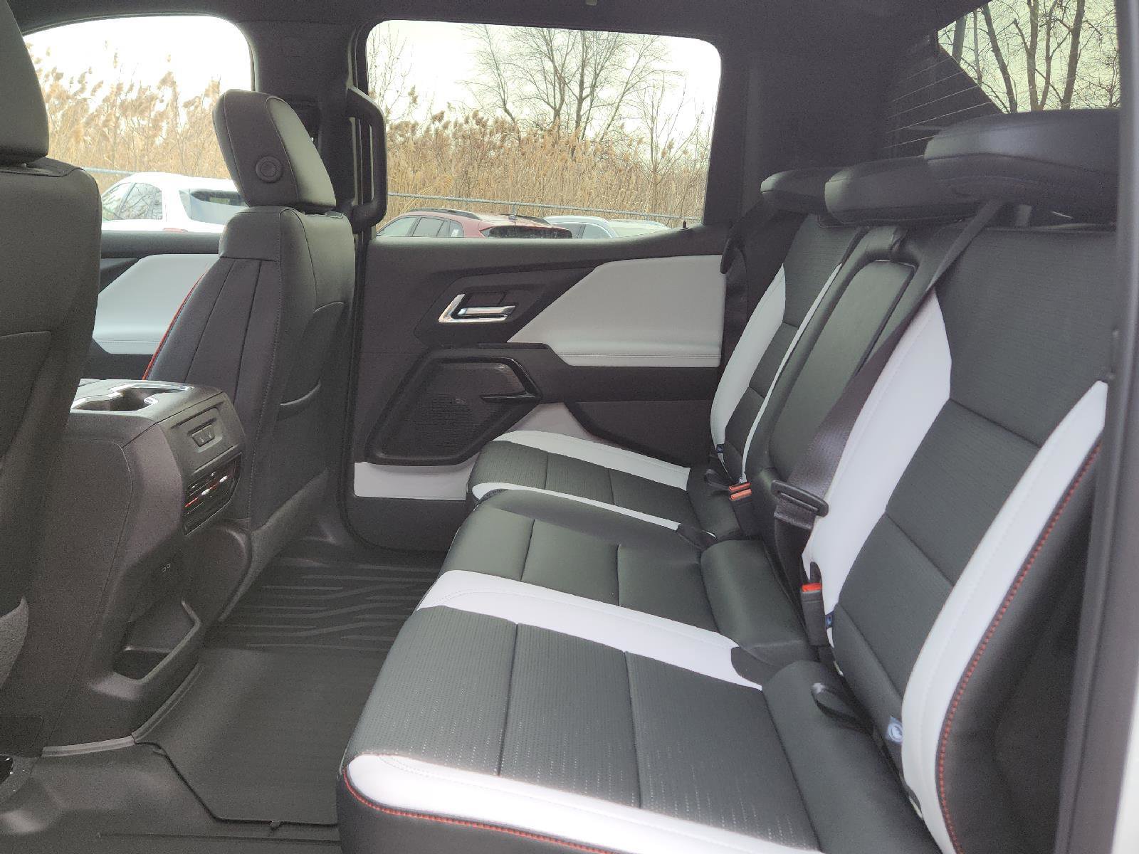 New 2025 Chevrolet Silverado EV RST AWD/4WD image 14