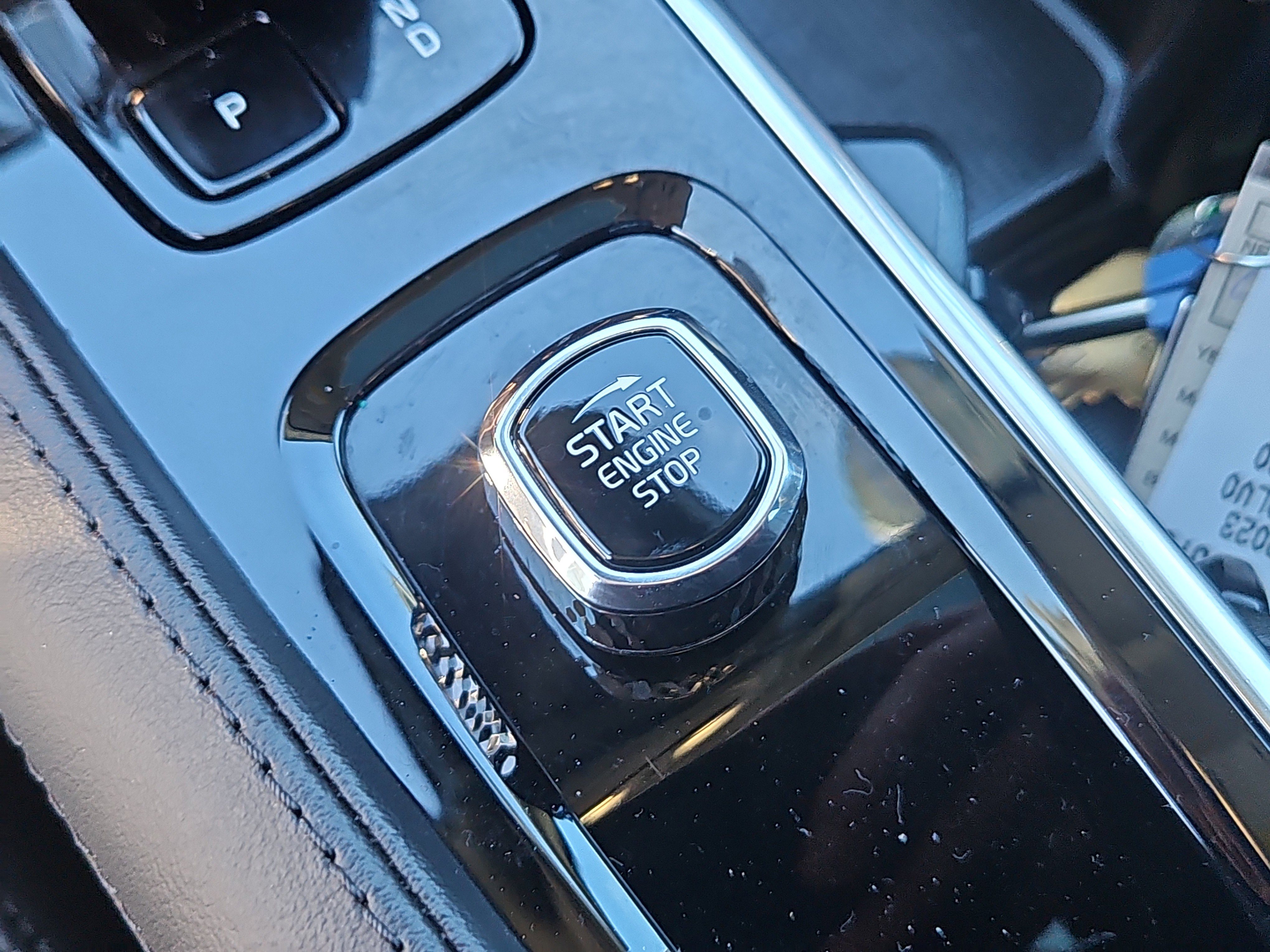 Used 2023 Volvo XC90 B6 Plus w/ Protection Package Premier image 18