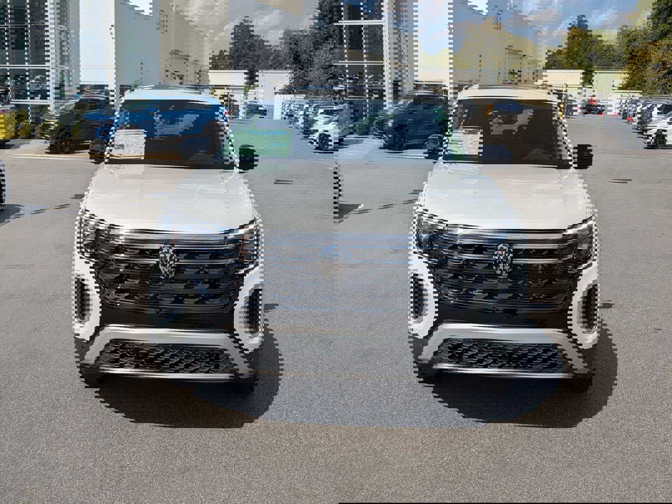 New 2026 Volkswagen Atlas Peak Edition image 8