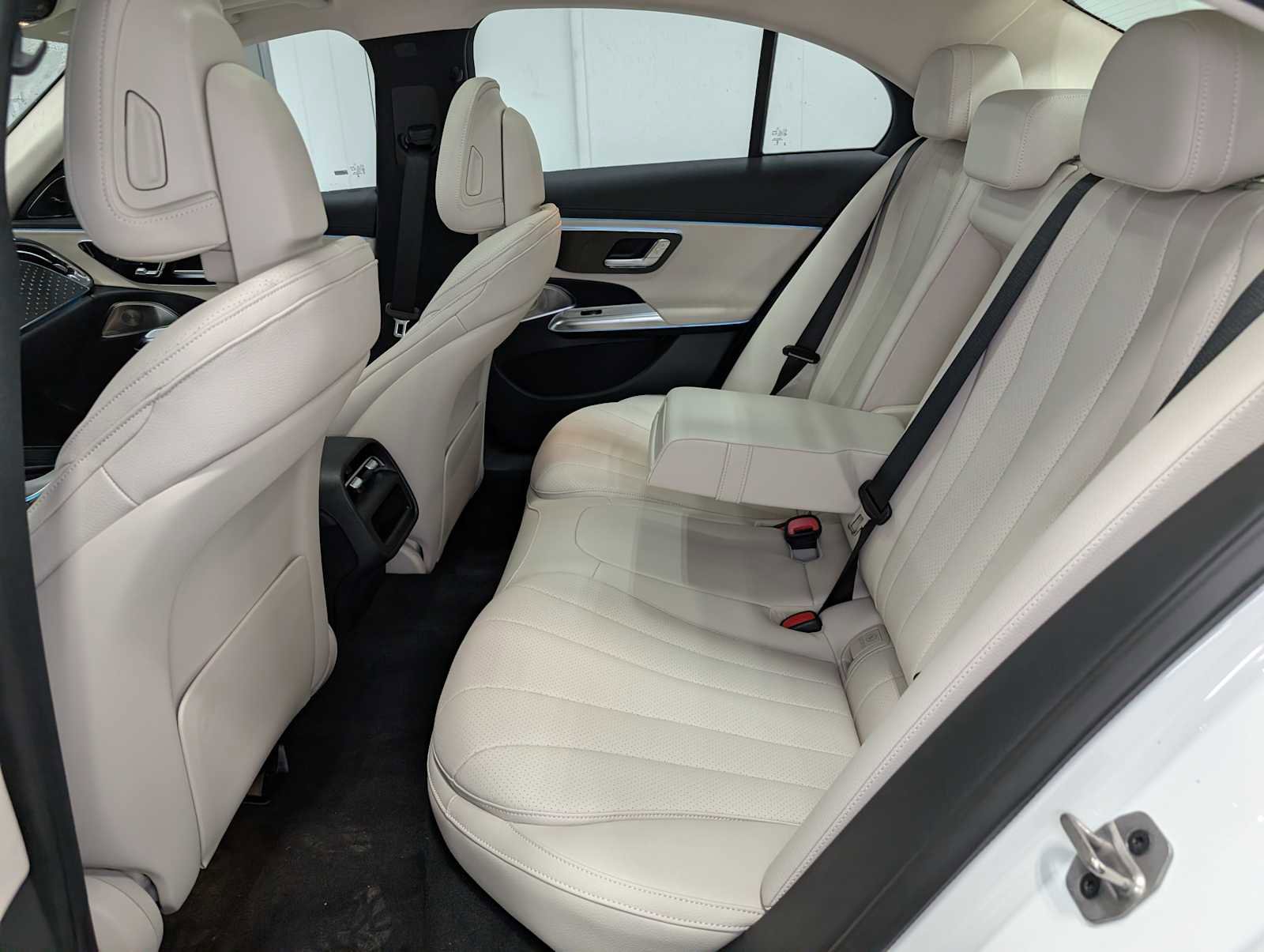 New 2026 Mercedes-Benz E 450 4MATIC Sedan image 20