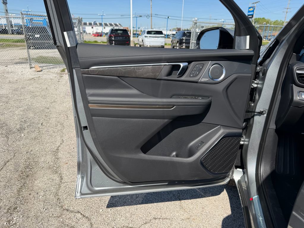 New 2026 Buick Enclave Avenir AWD/4WD image 24