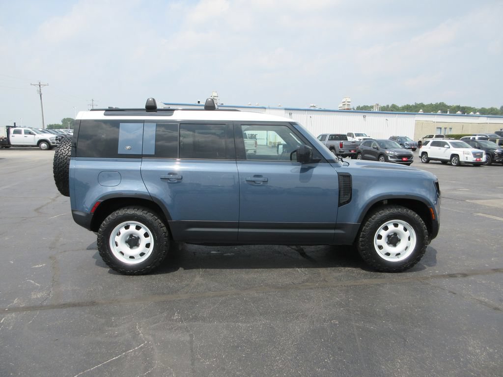 Used 2021 Land Rover Defender 110 AWD/4WD image 2