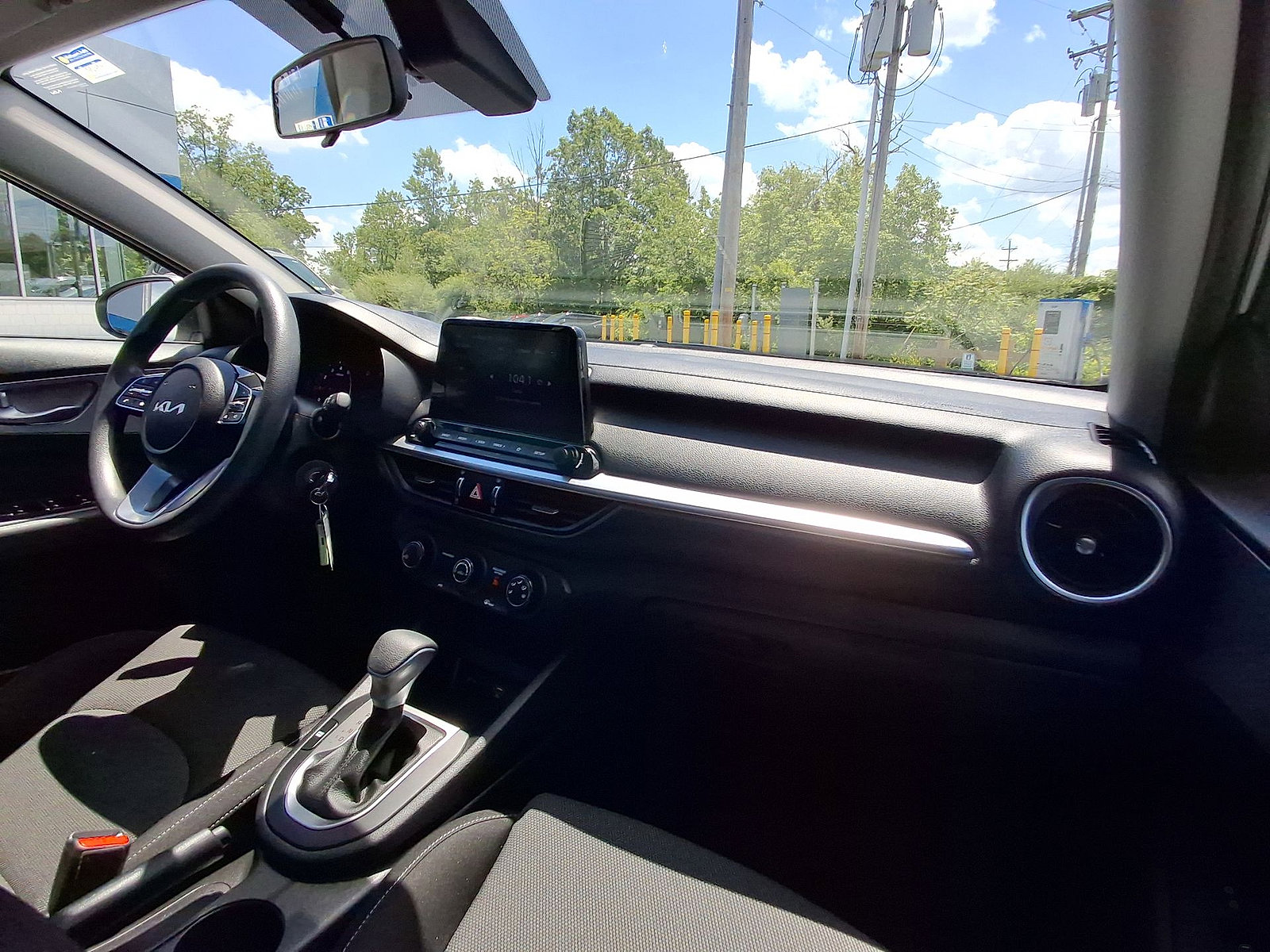 Used 2022 Kia Forte LXS image 25