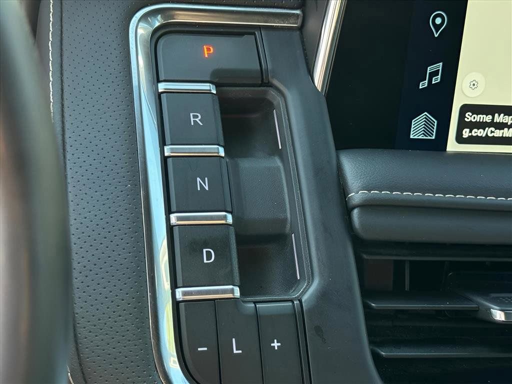 Certified 2024 Chevrolet Suburban Premier image 30