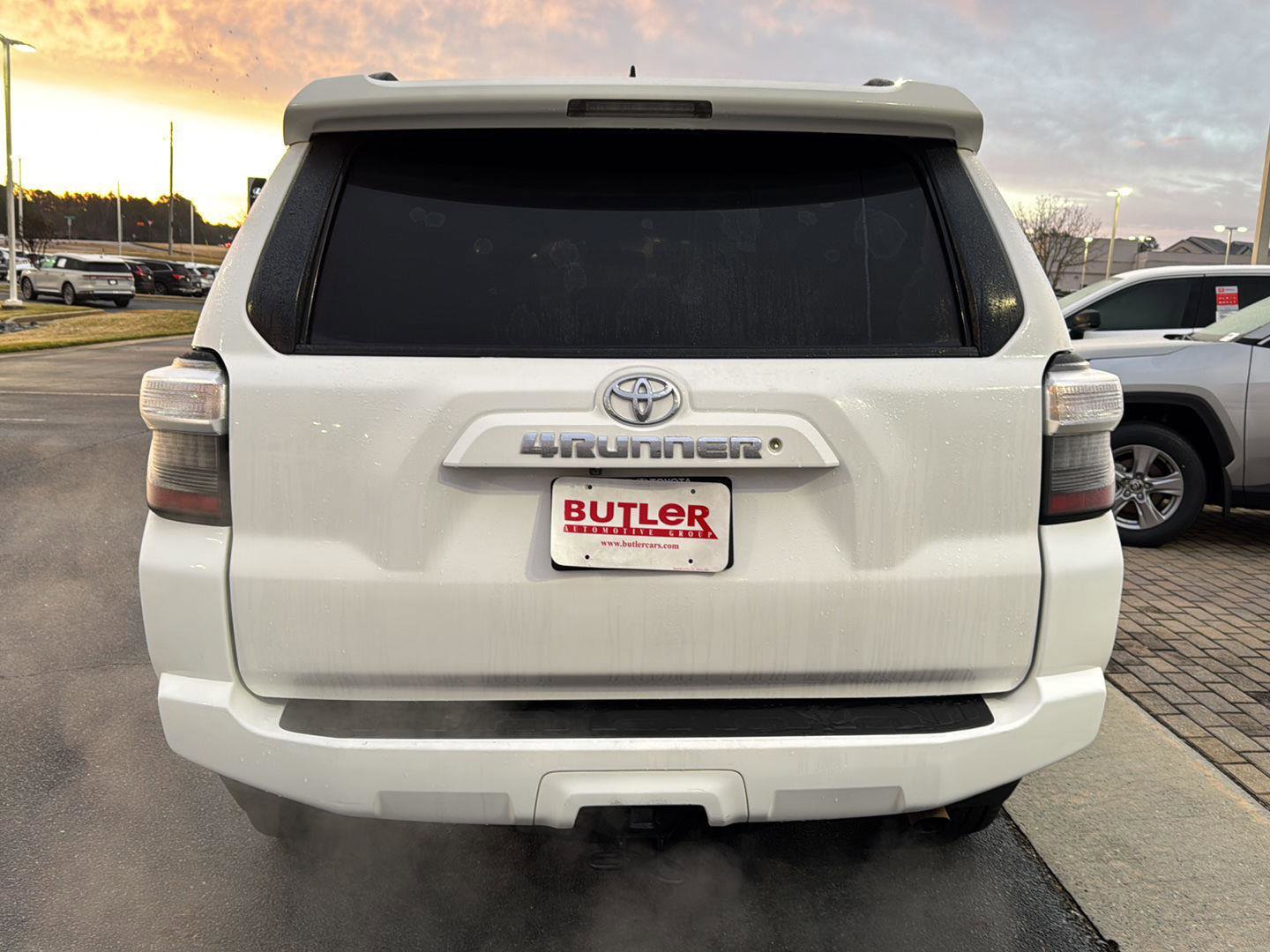 Certified 2019 Toyota 4Runner SR5 image 4