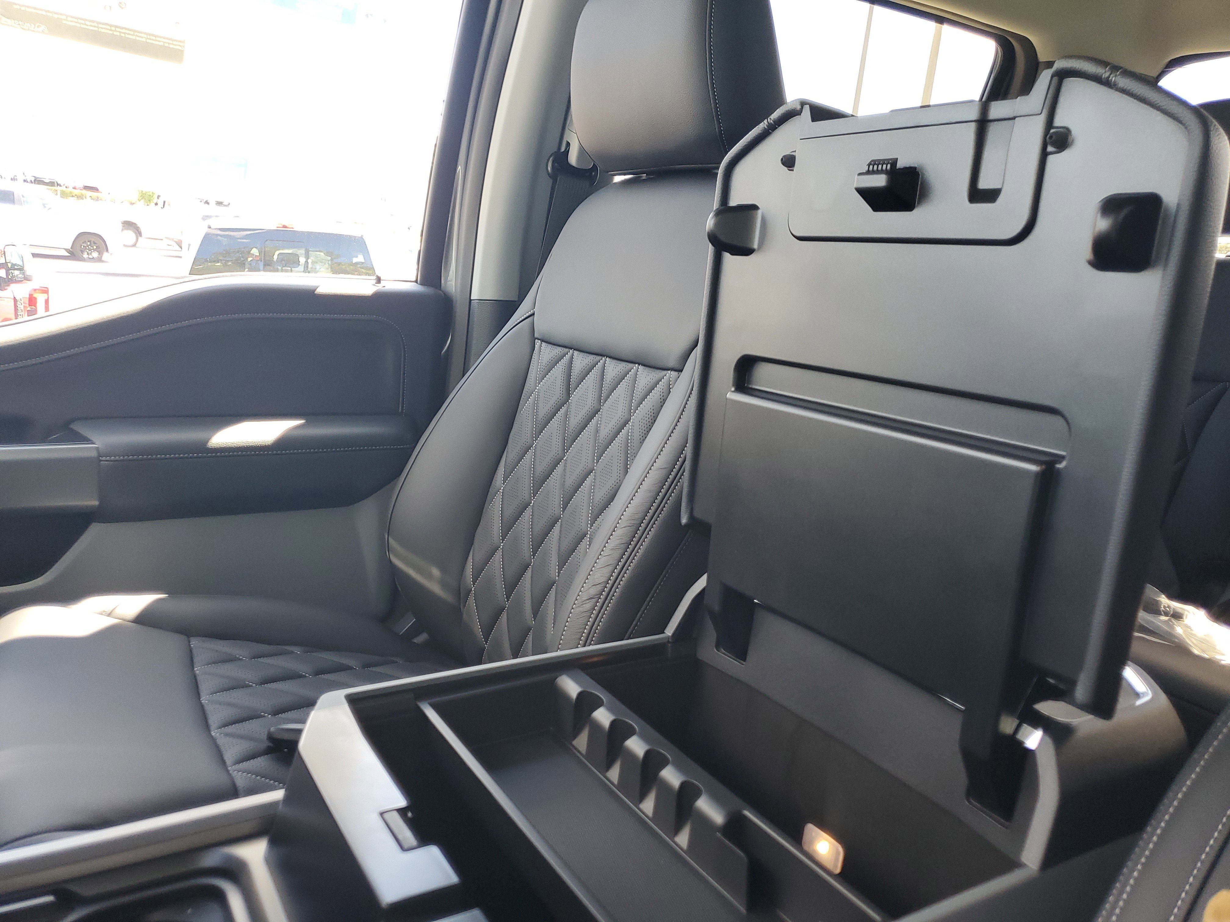 New 2026 Ford F250 XLT w/ XLT Premium Package image 21