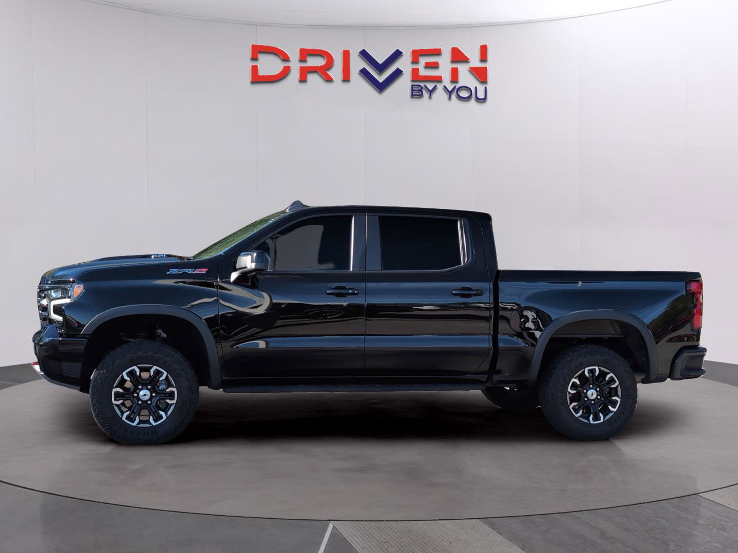 Used 2022 Chevrolet Silverado 1500 ZR2 image 2