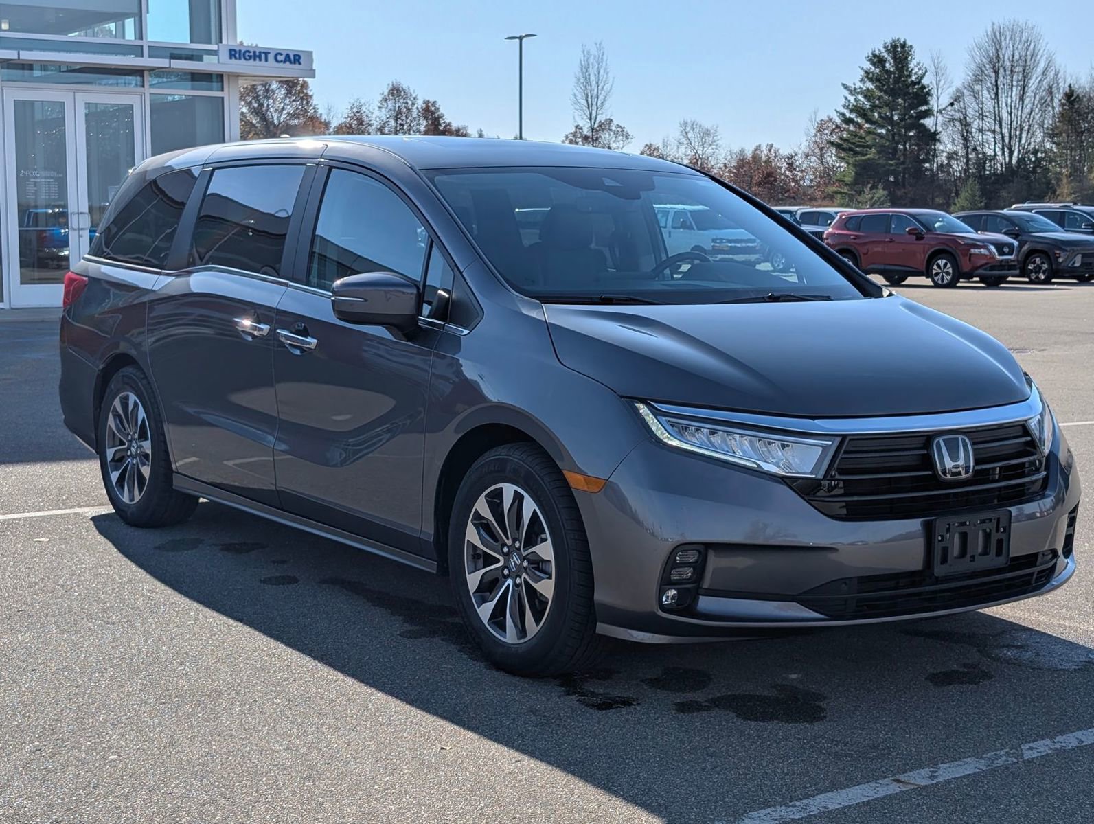 Used 2024 Honda Odyssey EX-L image 3