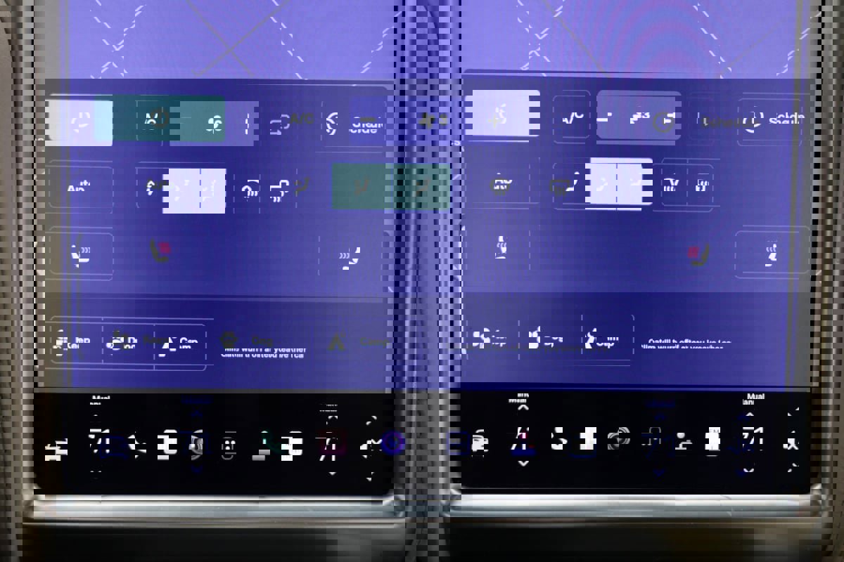 Used 2017 Tesla Model X 75D image 7