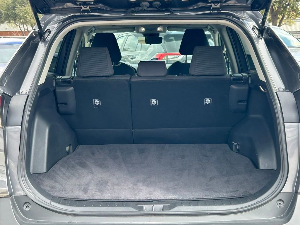 Used 2024 Toyota RAV4 LE AWD/4WD image 14