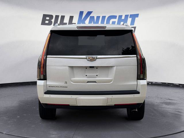 Used 2018 Cadillac Escalade Platinum AWD/4WD image 4