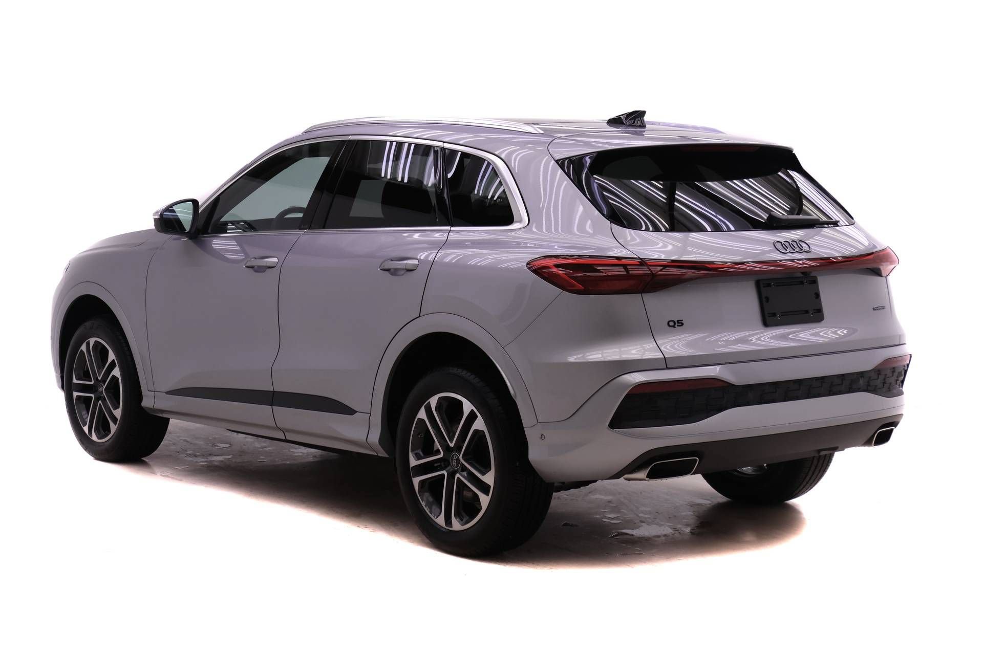 Used 2025 Audi Q5 Premium AWD/4WD image 5