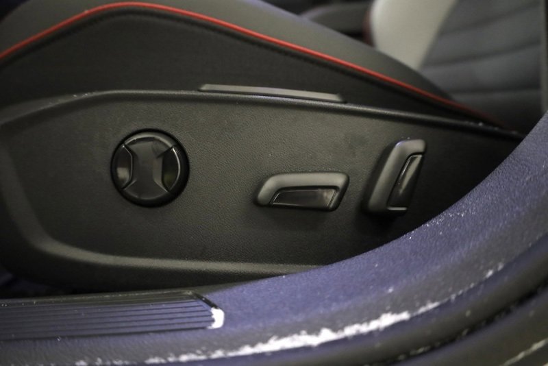 New 2026 Volkswagen GTI SE image 11