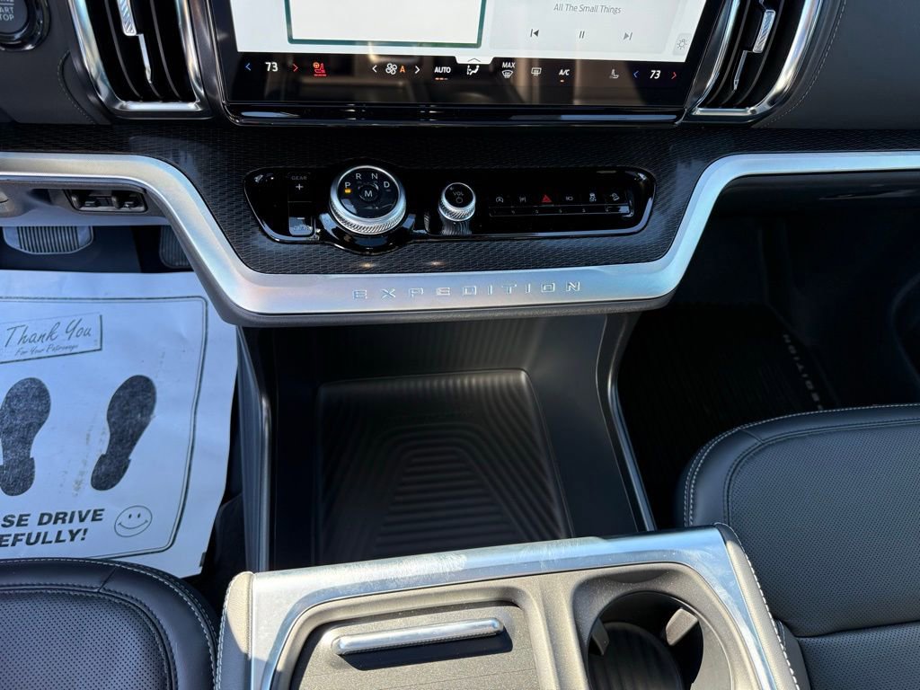 New 2025 Ford Expedition Max Platinum w/ Stealth Performance Package image 22