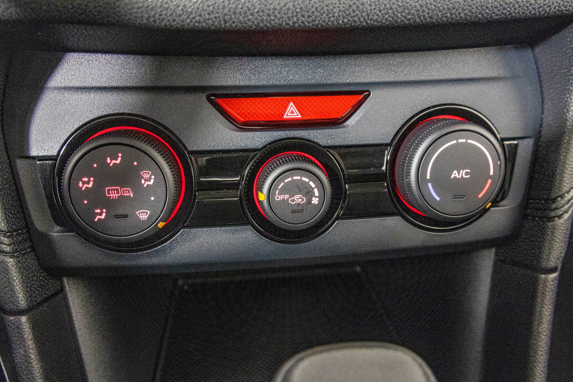 Used 2018 Subaru Impreza 2.0i Premium image 26