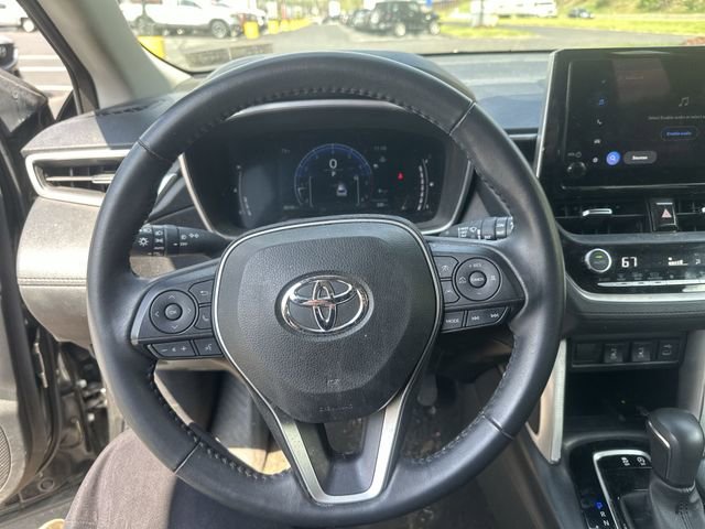 Certified 2023 Toyota Corolla Cross XLE w/ Convenience Package AWD/4WD image 12