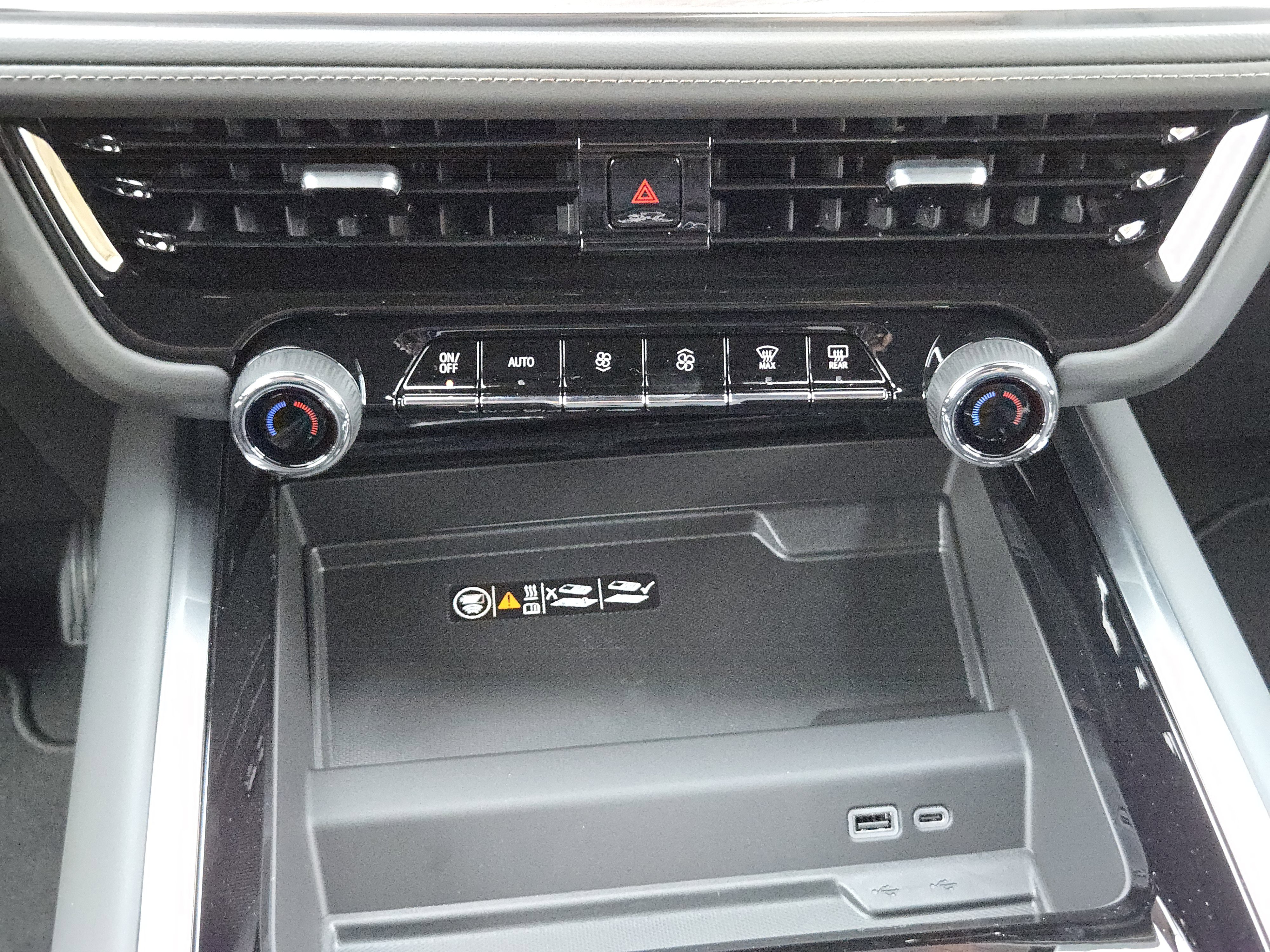 New 2026 Chevrolet Suburban High Country image 13