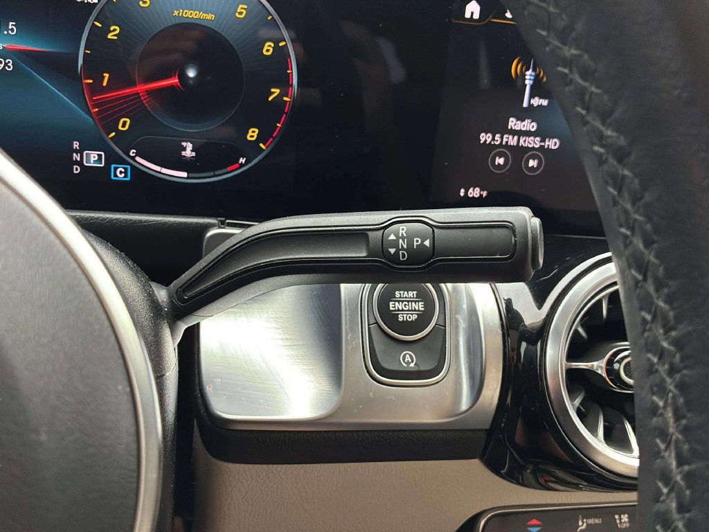 Used 2023 Mercedes-Benz GLB 250 image 21