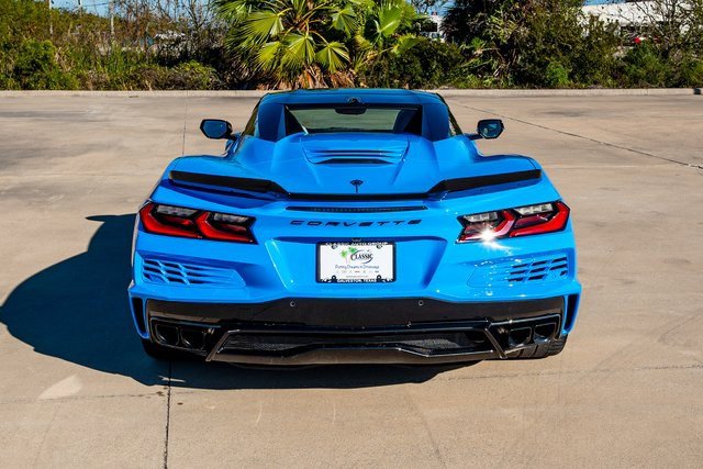 Certified 2025 Chevrolet Corvette E-Ray w/ ZER Performance Package image 3