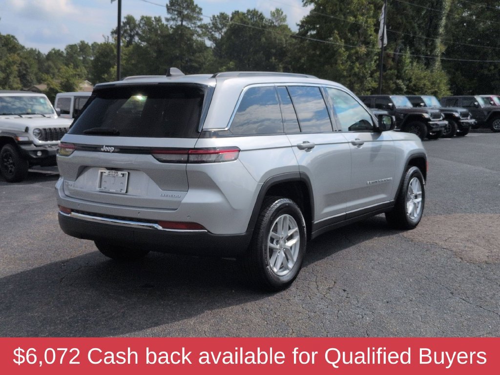 New 2026 Jeep Grand Cherokee Laredo X AWD/4WD image 4