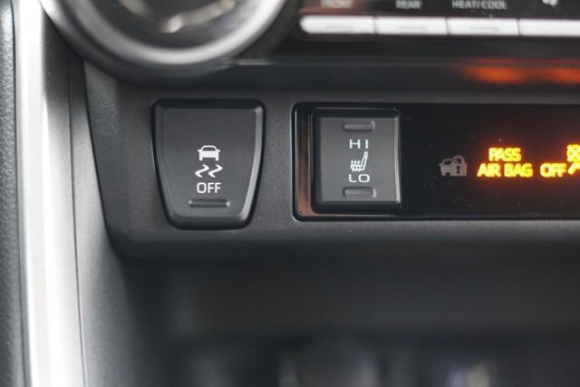 Certified 2025 Toyota RAV4 XSE image 34