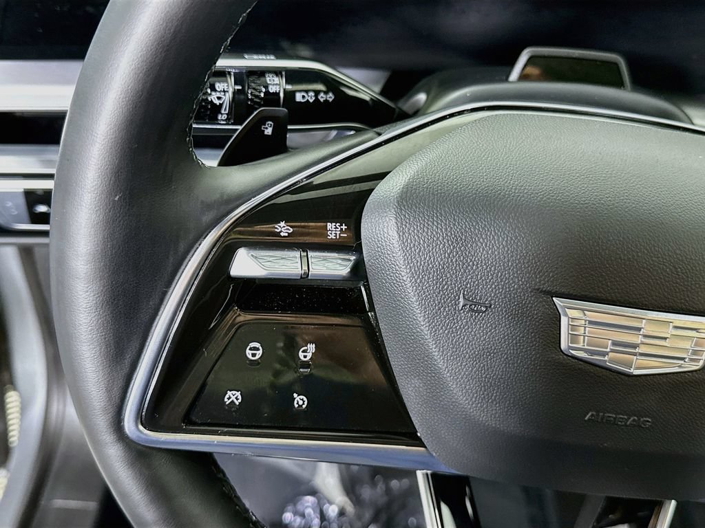 Used 2024 Cadillac Lyriq Luxury AWD/4WD image 22