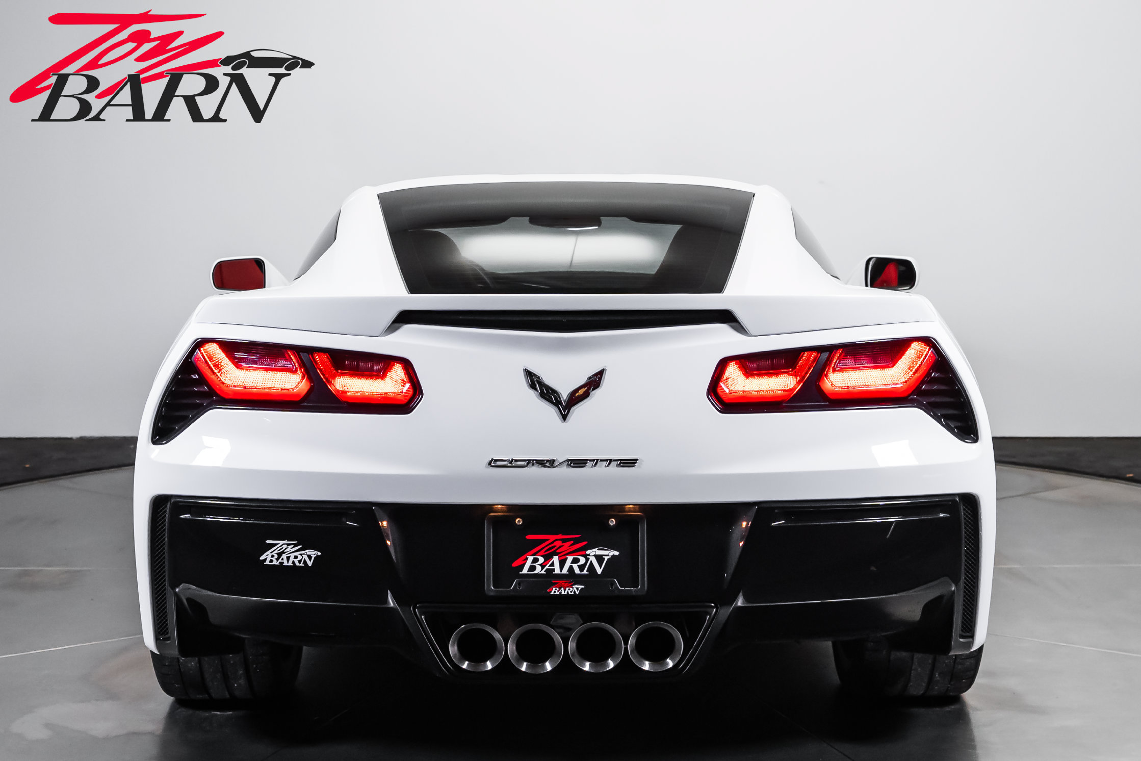 Used 2015 Chevrolet Corvette Stingray Coupe w/ 2LT Preferred Equipment Group RWD image 4