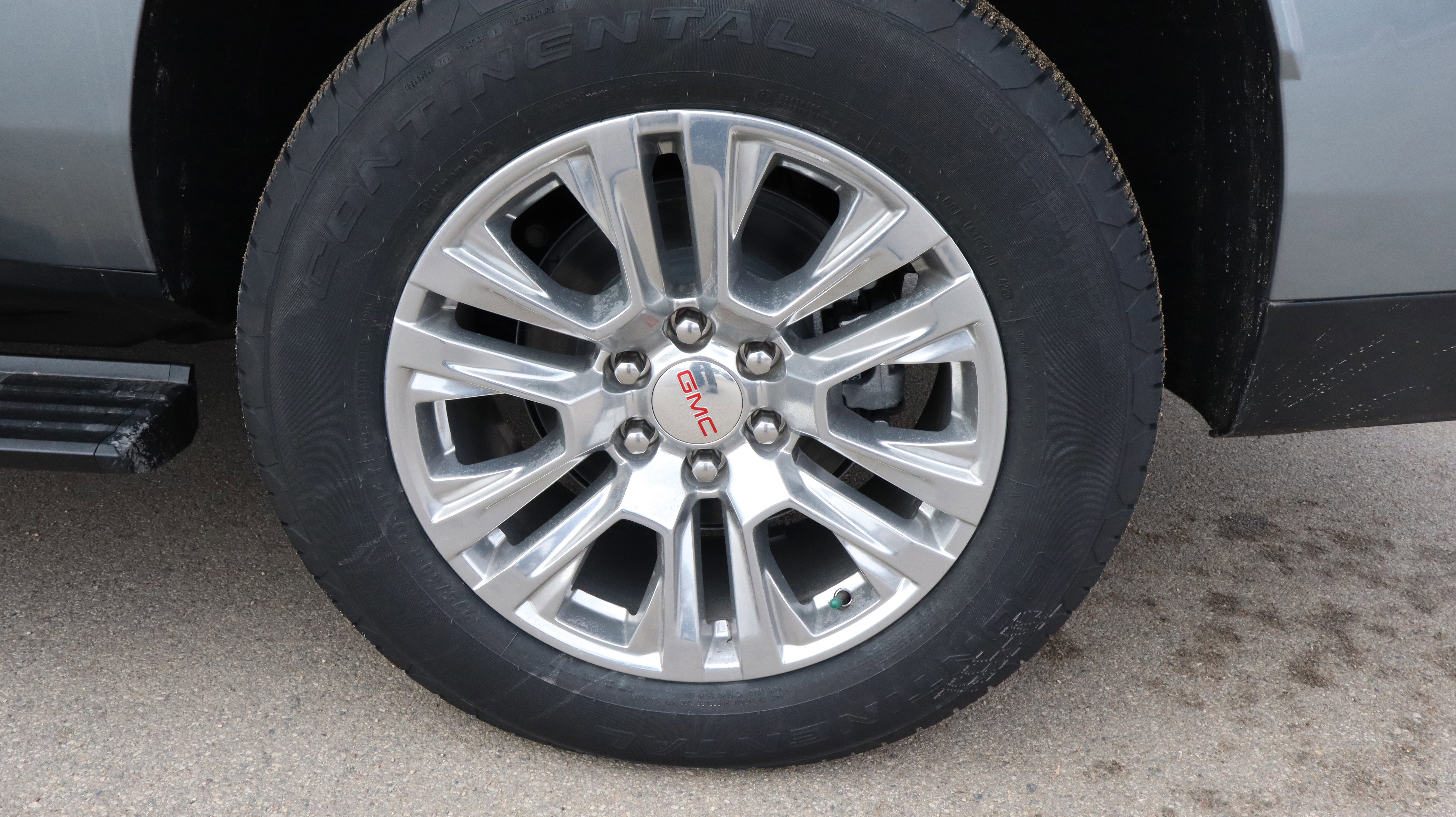 New 2026 GMC Yukon XL Denali w/ Sun & Power Step Package image 22