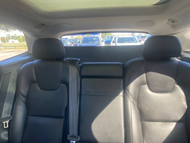 Used 2022 Volvo XC60 B6 Inscription w/ Advanced Package AWD/4WD image 16