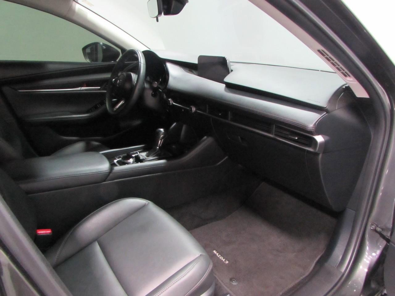 Used 2024 MAZDA MAZDA3 s image 17