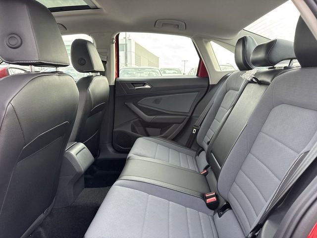 New 2026 Volkswagen Jetta SE image 9