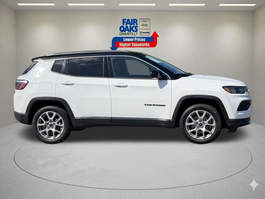 Certified 2025 Jeep Compass Limited AWD/4WD image 6