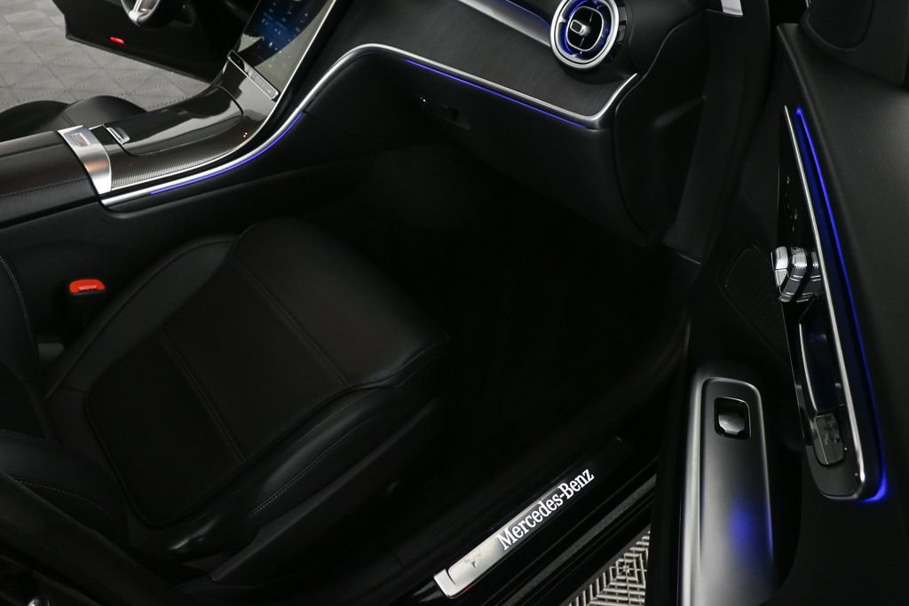 Certified 2022 Mercedes-Benz C 300 Sedan w/ Exclusive Trim Package image 21