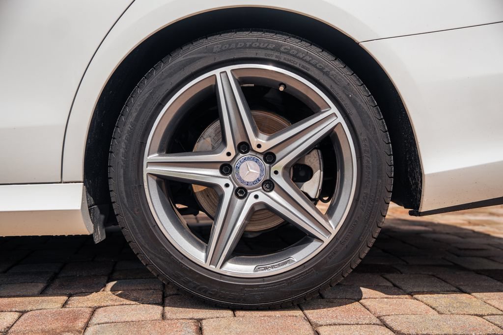 Used 2017 Mercedes-Benz E 300 4MATIC image 16