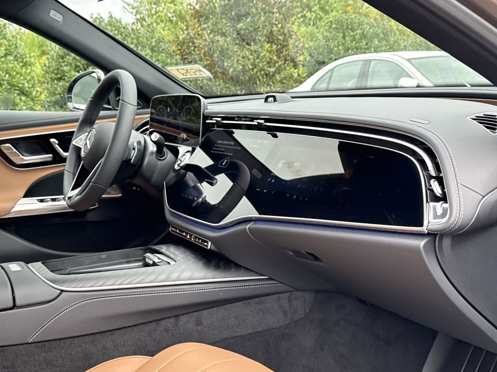 New 2026 Mercedes-Benz E 350 4MATIC Sedan image 20
