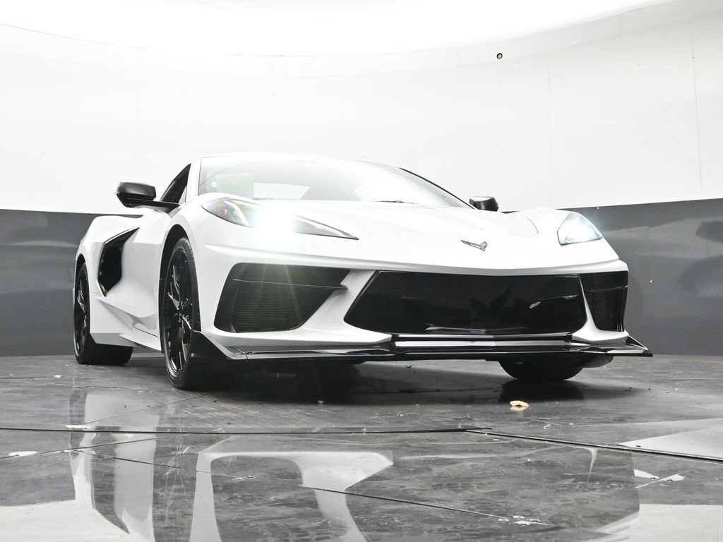 Used 2025 Chevrolet Corvette Stingray Convertible w/ Battery Protection Package RWD image 28
