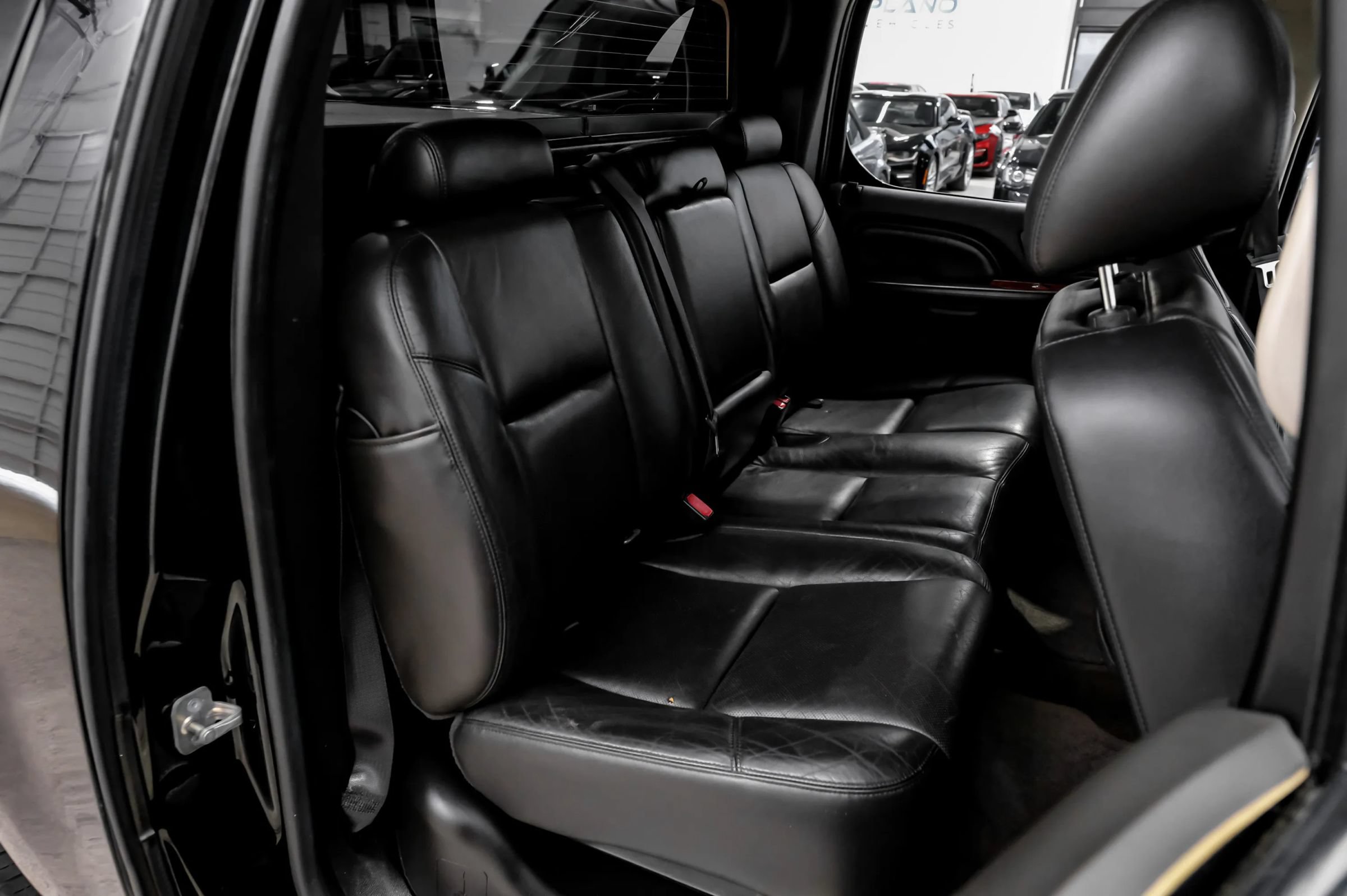 Used 2012 Cadillac Escalade EXT Premium AWD/4WD image 40