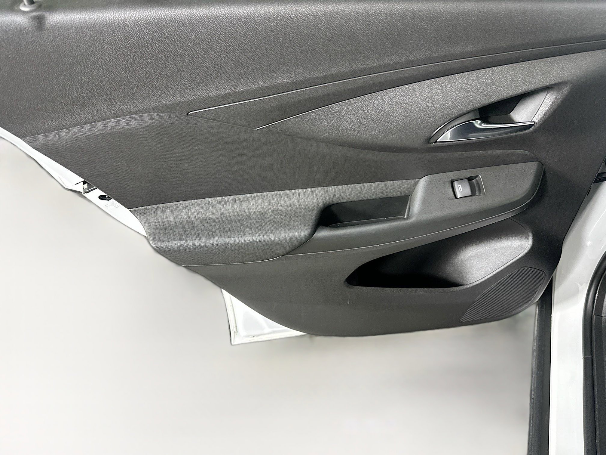 Used 2025 Buick Envista Preferred image 31
