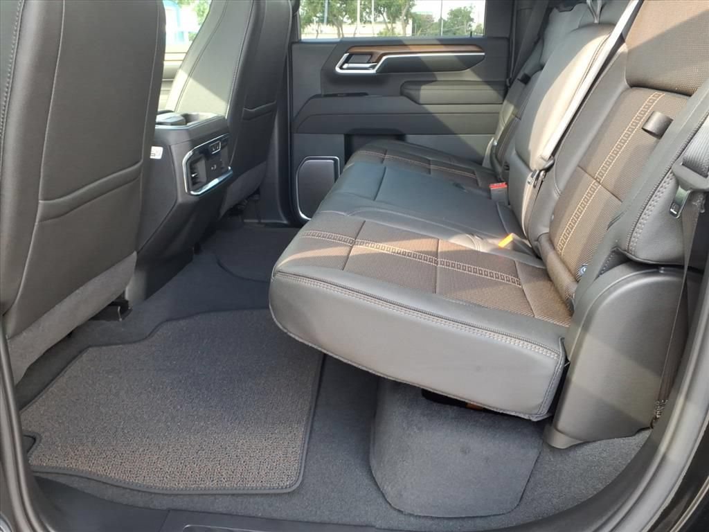 New 2026 Chevrolet Silverado 3500 High Country w/ Technology Package AWD/4WD image 18
