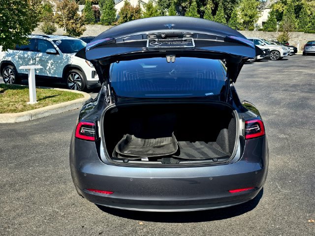Used 2018 Tesla Model 3 Long Range RWD image 11
