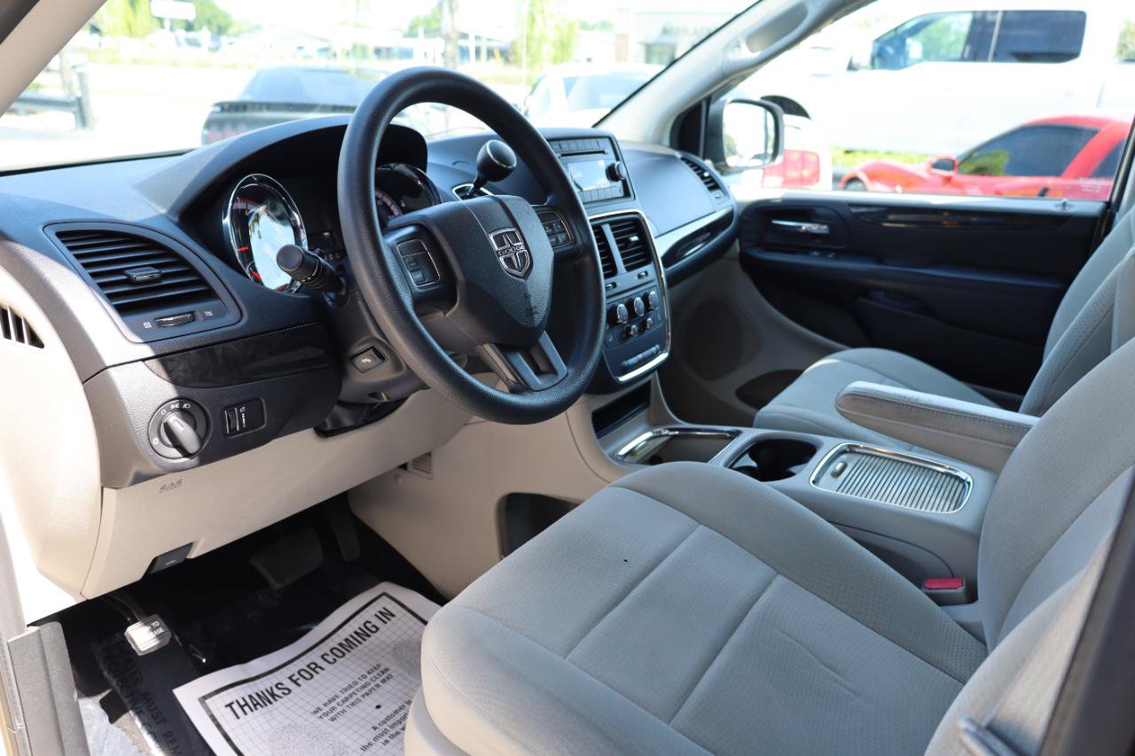 Used 2012 Dodge Grand Caravan SXT FWD image 7
