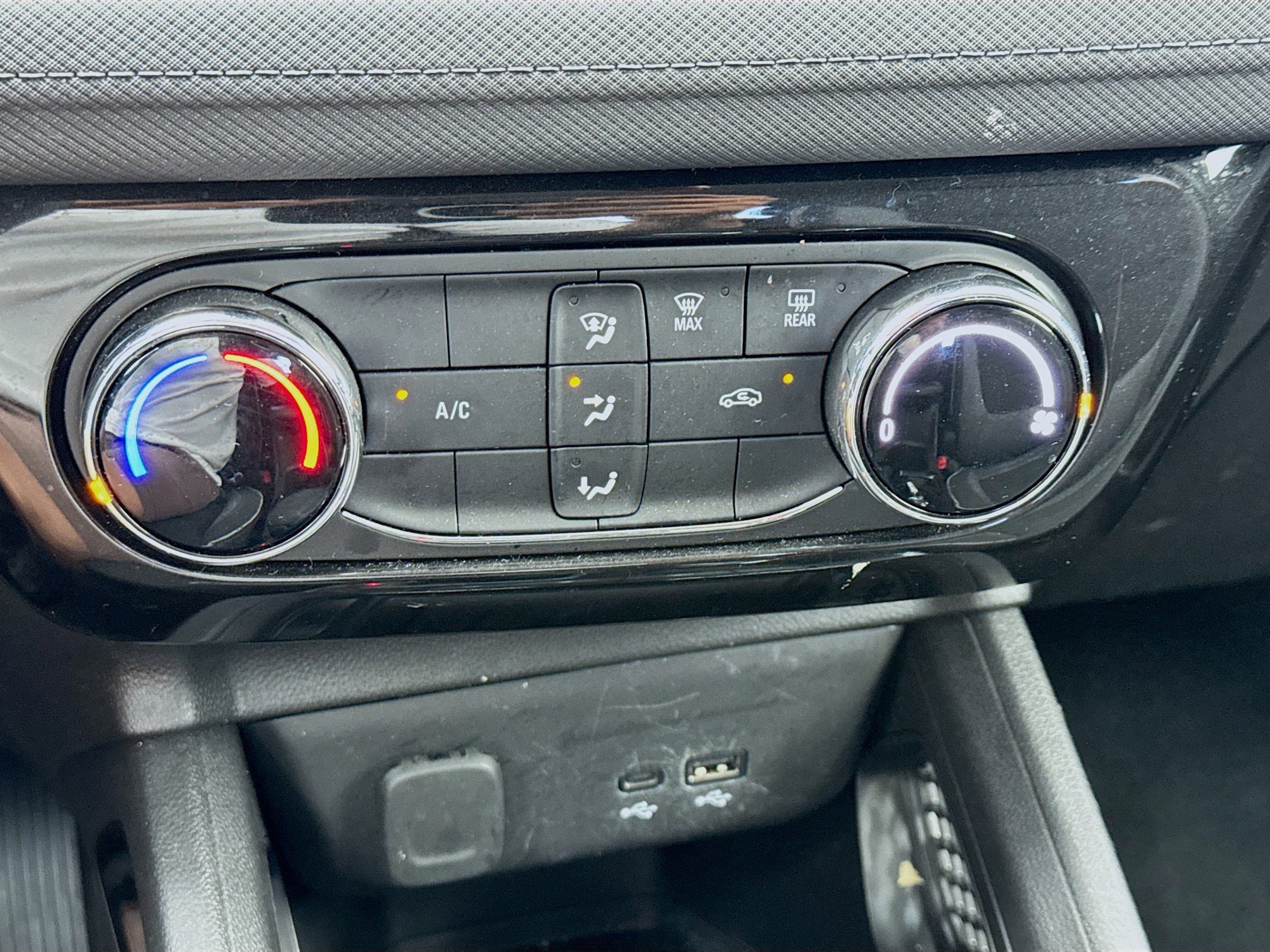 Used 2024 Chevrolet TrailBlazer LT image 12