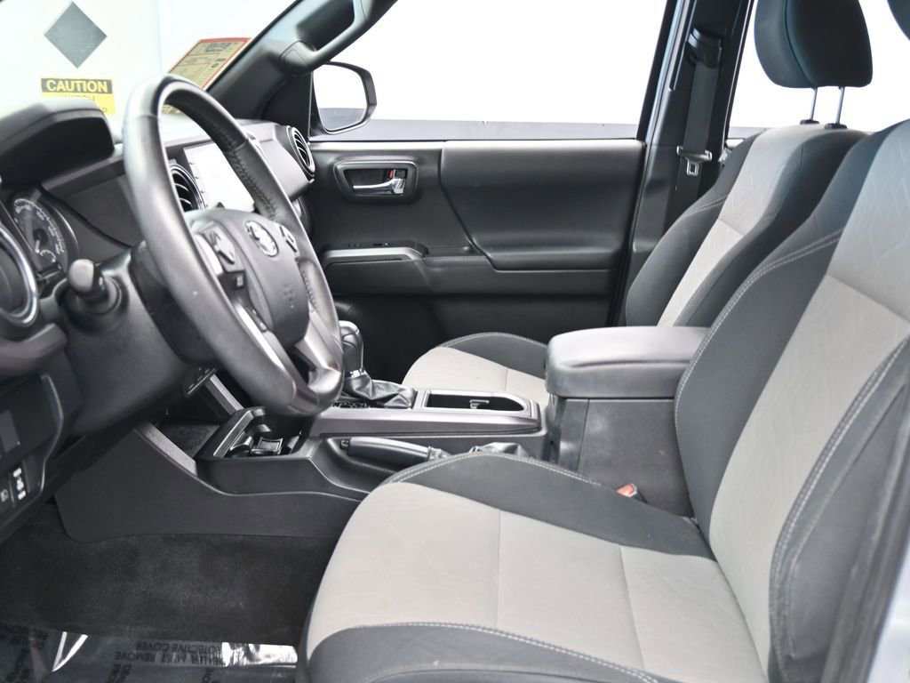 Used 2023 Toyota Tacoma TRD Sport image 11